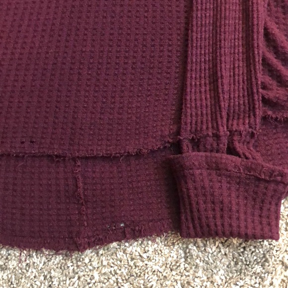 ✨burgundy tight turtle neck long sleeve✨ - Picture 2 of 5